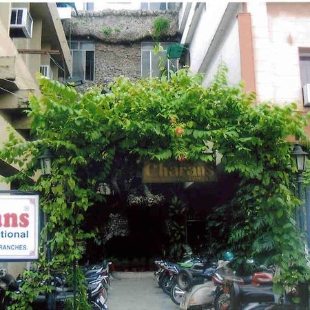Charans Guest House Lucknow Exterior foto