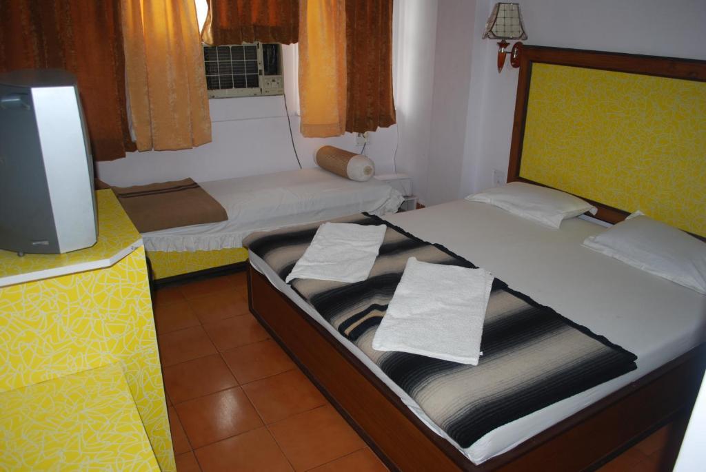 Charans Guest House Lucknow Zimmer foto